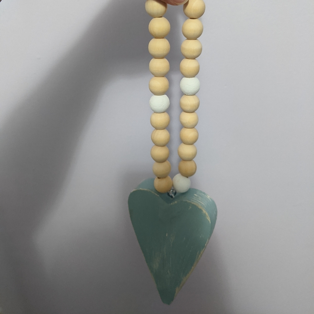 Distressed wood crosses and heart's
